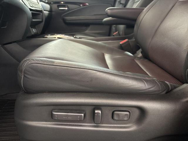 Photo of 2022 Crystal Black Pearl Honda Ridgeline