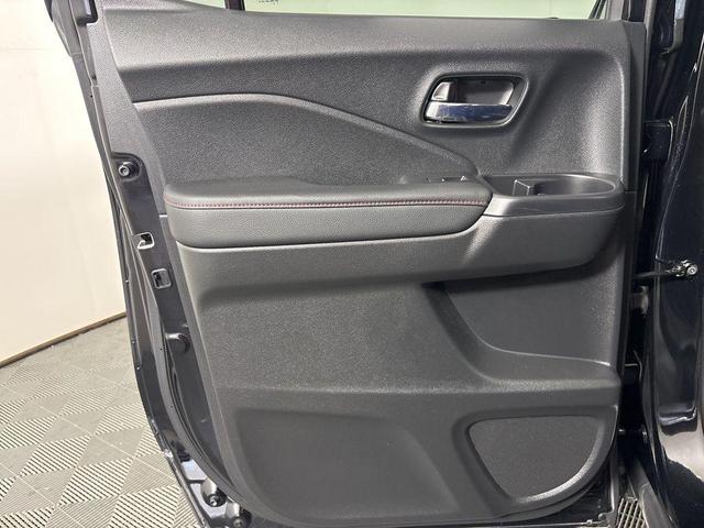 Photo of 2022 Crystal Black Pearl Honda Ridgeline