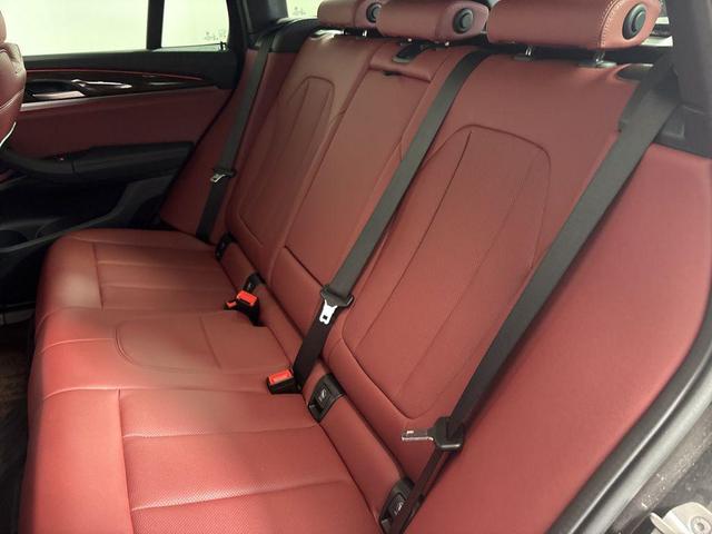 Photo of 2024 Dark Graphite Metallic BMW X3