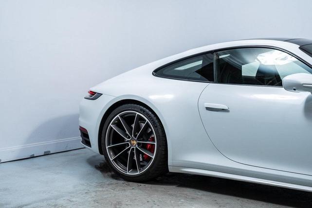 Photo of 2022 Carrara White Metallic Porsche 911