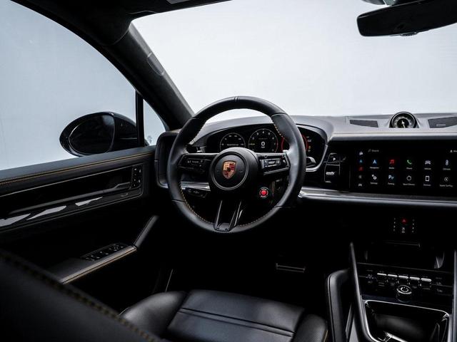 Photo of 2025 Black Metallic Porsche Cayenne