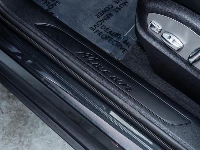 Photo of 2025 Volcano Grey Metallic Porsche Macan