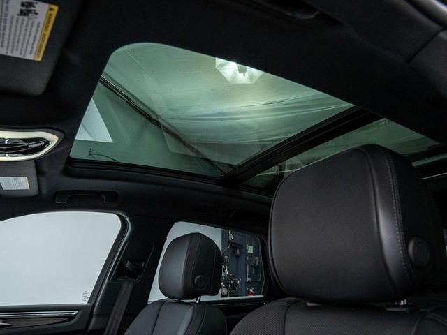 Photo of 2025 Papaya Metallic Porsche Macan