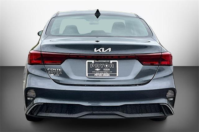 Photo of 2024 Gravity Gray Kia Forte