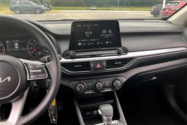 Photo of 2024 Gravity Gray Kia Forte