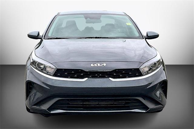 Photo of 2024 Gravity Gray Kia Forte