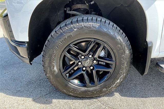 Photo of 2022 Summit White Chevrolet Silverado 1500