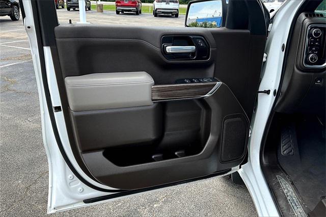 Photo of 2021 Summit White Chevrolet Silverado 1500
