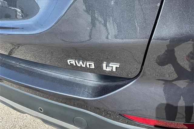 Photo of 2023 Iron Gray Metallic Chevrolet Equinox