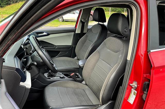 Photo of 2022 Kings Red Metallic Volkswagen Taos