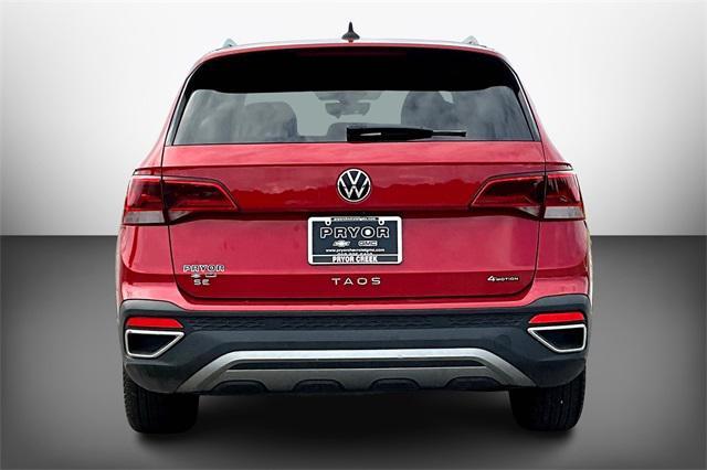 Photo of 2022 Kings Red Metallic Volkswagen Taos