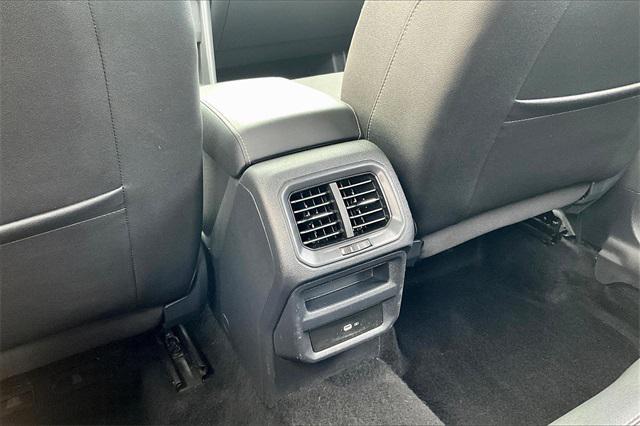 Photo of 2022 Kings Red Metallic Volkswagen Taos