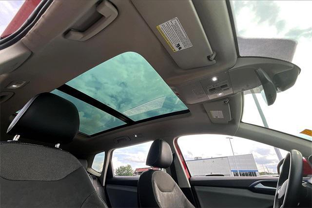 Photo of 2022 Kings Red Metallic Volkswagen Taos