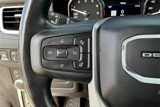 Photo of 2021 Summit White GMC Yukon