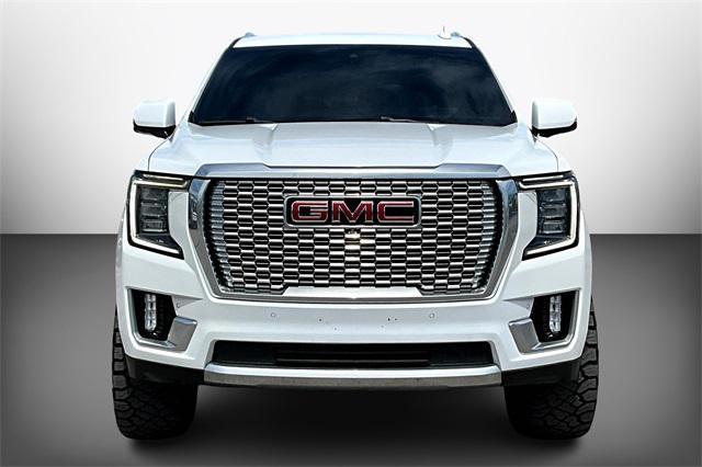 Photo of 2021 Summit White GMC Yukon