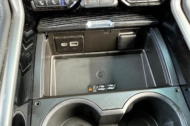 Photo of 2021 Summit White GMC Yukon