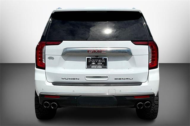 Photo of 2021 Summit White GMC Yukon