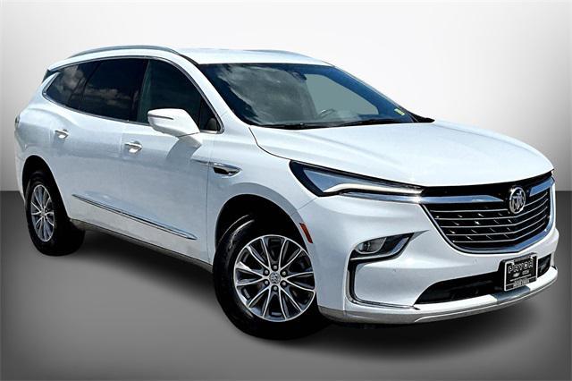 Photo of 2024 Summit White Buick Enclave