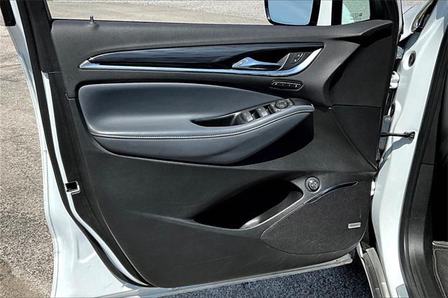Photo of 2024 Summit White Buick Enclave