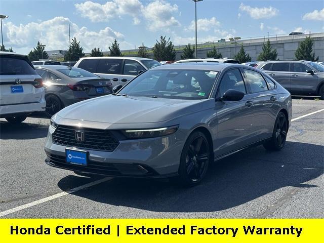 Photo of 2025 Urban Gray Pearl Honda Accord Hybrid