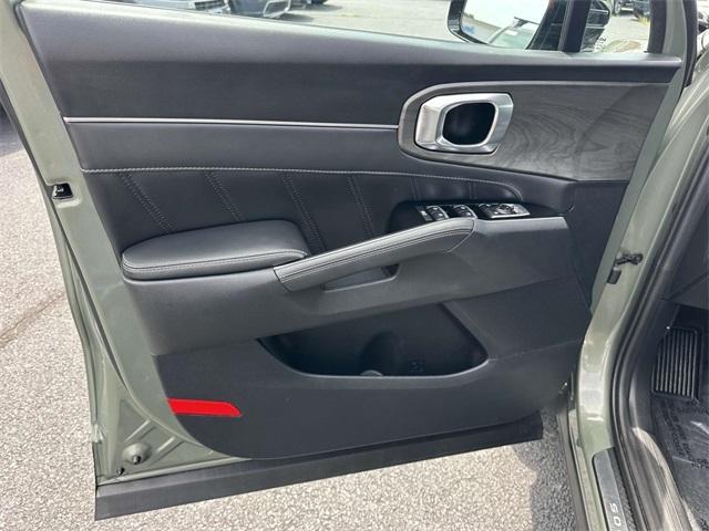 Photo of 2024 Jungle Green Kia Sorento