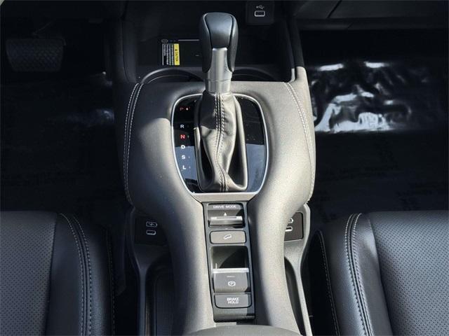 Photo of 2025 Milano Red Honda HR-V