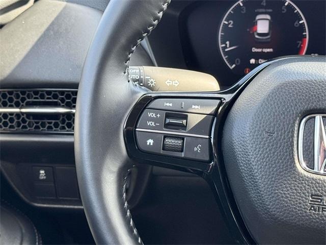 Photo of 2025 Milano Red Honda HR-V