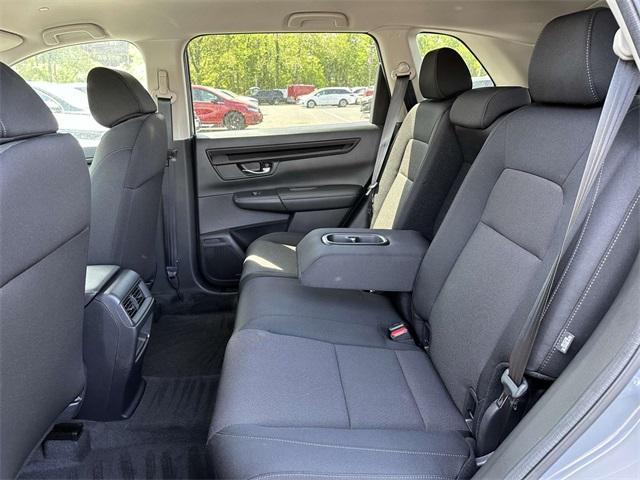 Photo of 2025 Urban Gray Pearl Honda CR-V