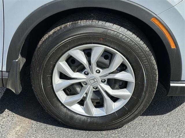 Photo of 2025 Urban Gray Pearl Honda CR-V