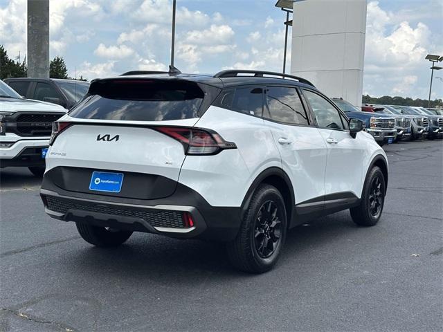 Photo of 2023 Glacier White Pearl Kia Sportage