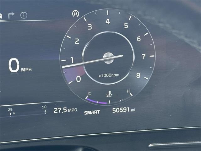 Photo of 2023 Glacier White Pearl Kia Sportage