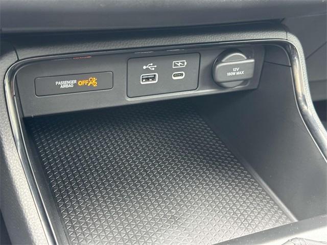 Photo of 2025 Platinum White Honda CR-V