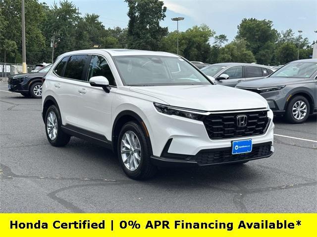 Photo of 2025 Platinum White Honda CR-V
