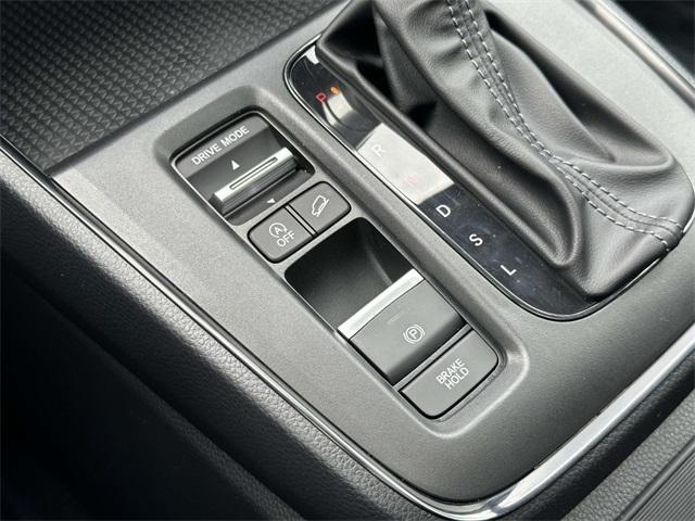 Photo of 2025 Platinum White Honda CR-V