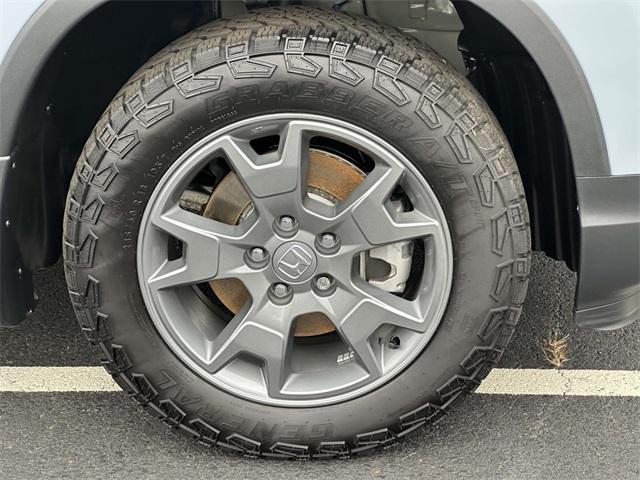 Photo of 2025 Sonic Gray Pearl Honda Passport