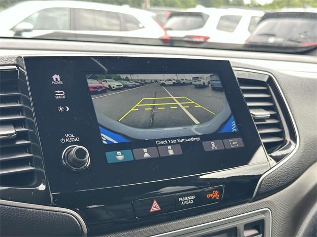 Photo of 2025 Sonic Gray Pearl Honda Passport