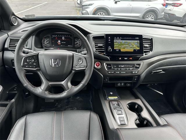 Photo of 2025 Sonic Gray Pearl Honda Passport