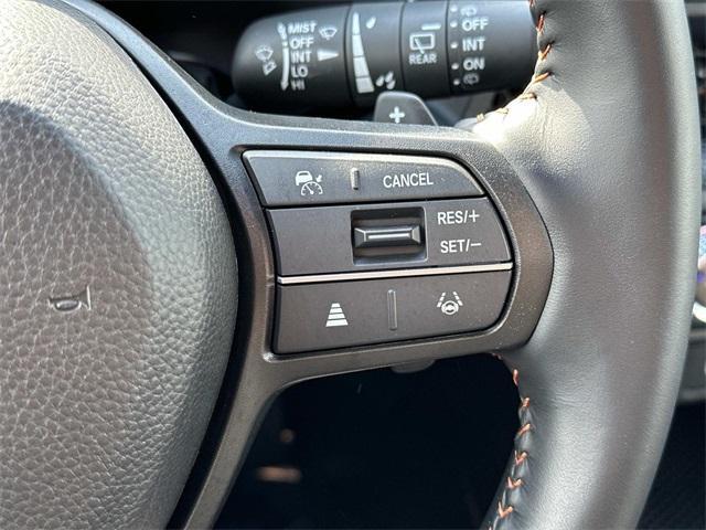 Photo of 2025 Silver Metallic Honda CR-V Hybrid