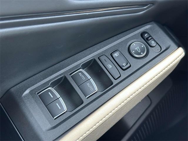 Photo of 2025 Solar Silver Metallic Honda Accord Hybrid