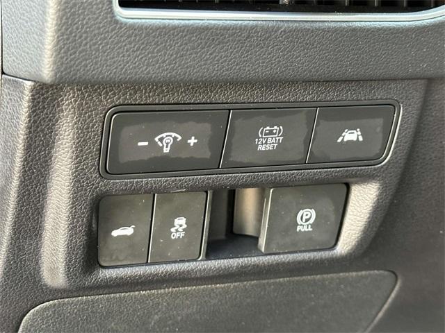 Photo of 2020 Nocturne Black Hyundai SONATA Hybrid