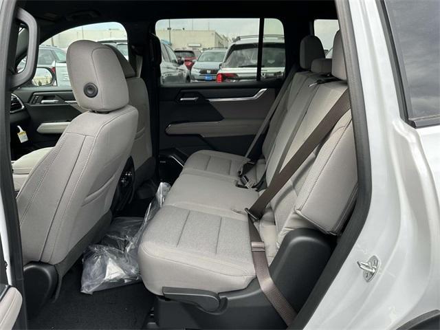 Photo of 2025 White Frost Tri-Coat GMC Acadia