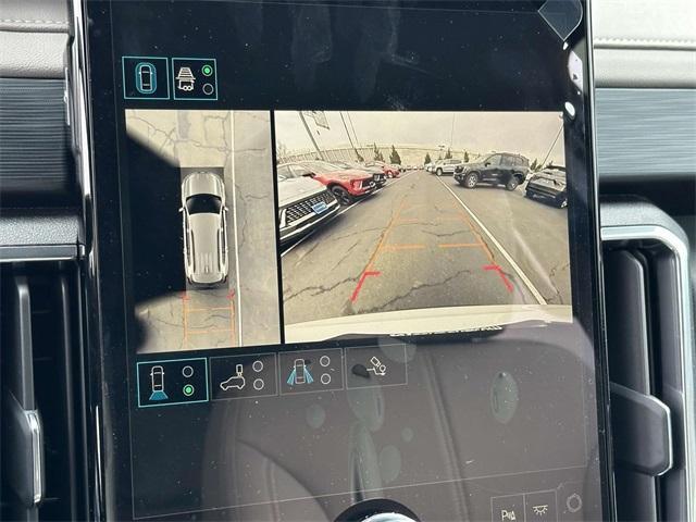 Photo of 2025 White Frost Tri-Coat GMC Acadia