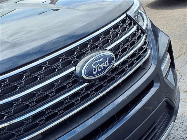 Photo of 2022 Stone Blue Ford Explorer