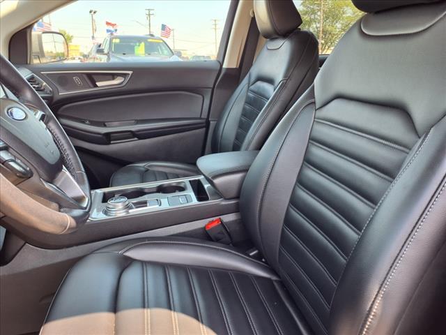 Photo of 2023 Carbonized Gray Ford Edge