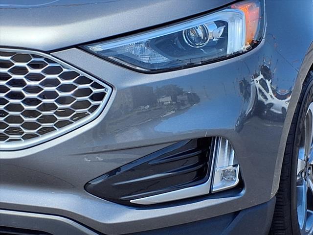 Photo of 2023 Carbonized Gray Ford Edge