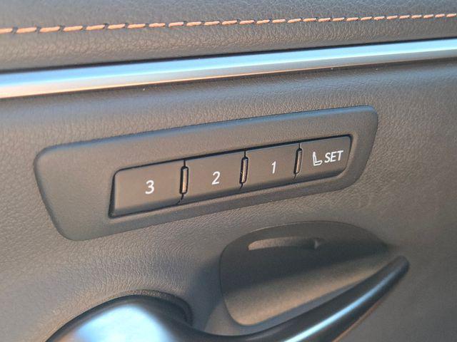 Photo of 2025 Obsidian Lexus ES 350