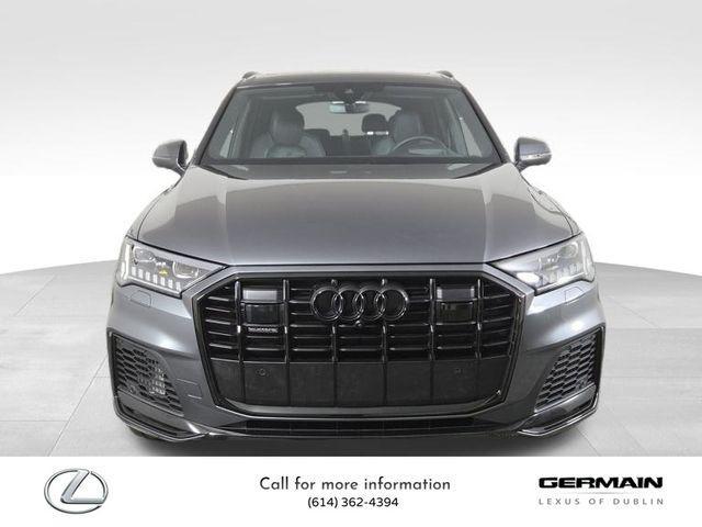 Photo of 2024 Gray Audi Q7