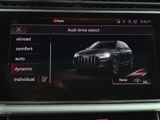 Photo of 2024 Gray Audi Q7