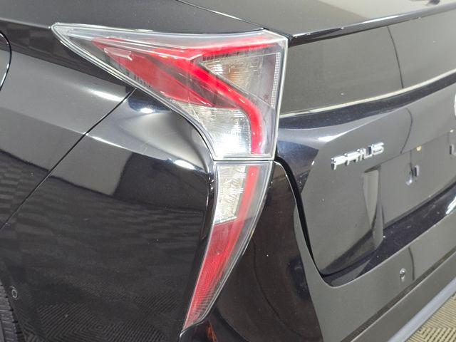 Photo of 2018 Midnight Black Metallic Toyota Prius