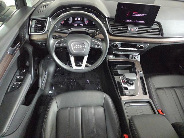 Photo of 2021 Brilliant Black Audi Q5